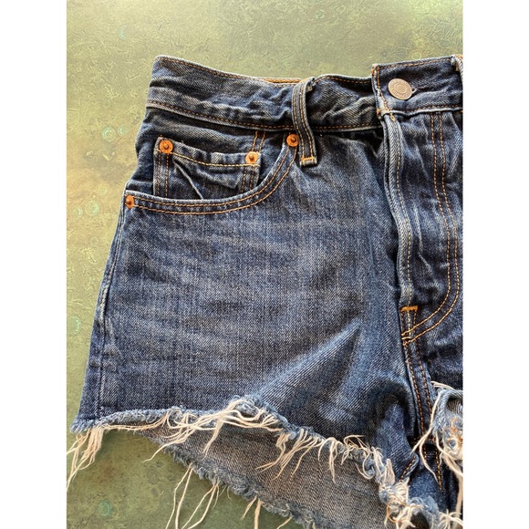Levi’s 501 shorts cut offs blue jean denim button fly 100% cotton size w26 - Picture 2 of 9